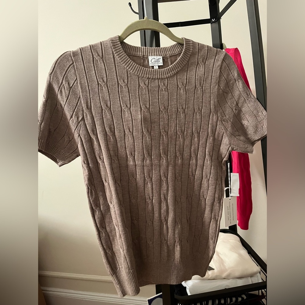 CIELO short sleeve SWEATER blouse NWT size L light tan/beige